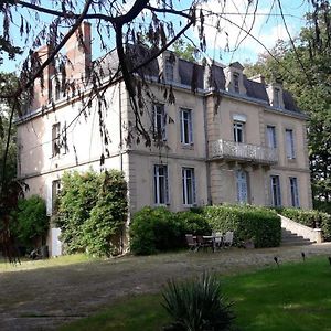 Chateau Du Grand Lucay